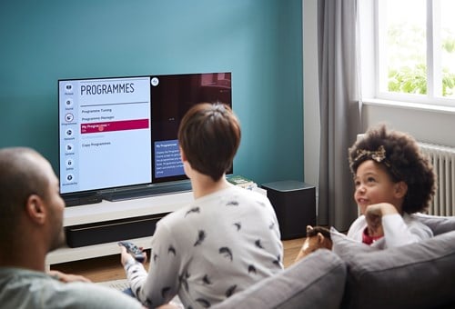 Can I Watch A Smart TV Without the Internet?