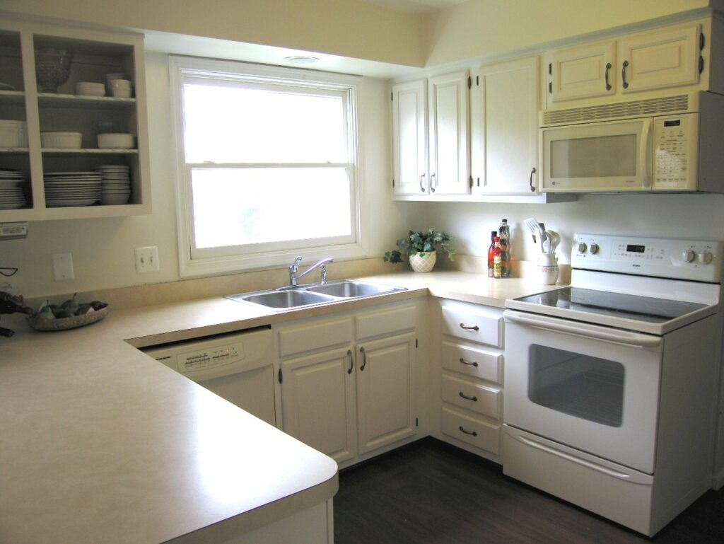 L-Shaped Kitchen